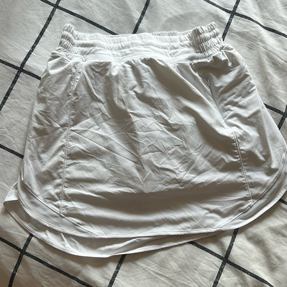 LULEMON WHITE SKIRT LONG